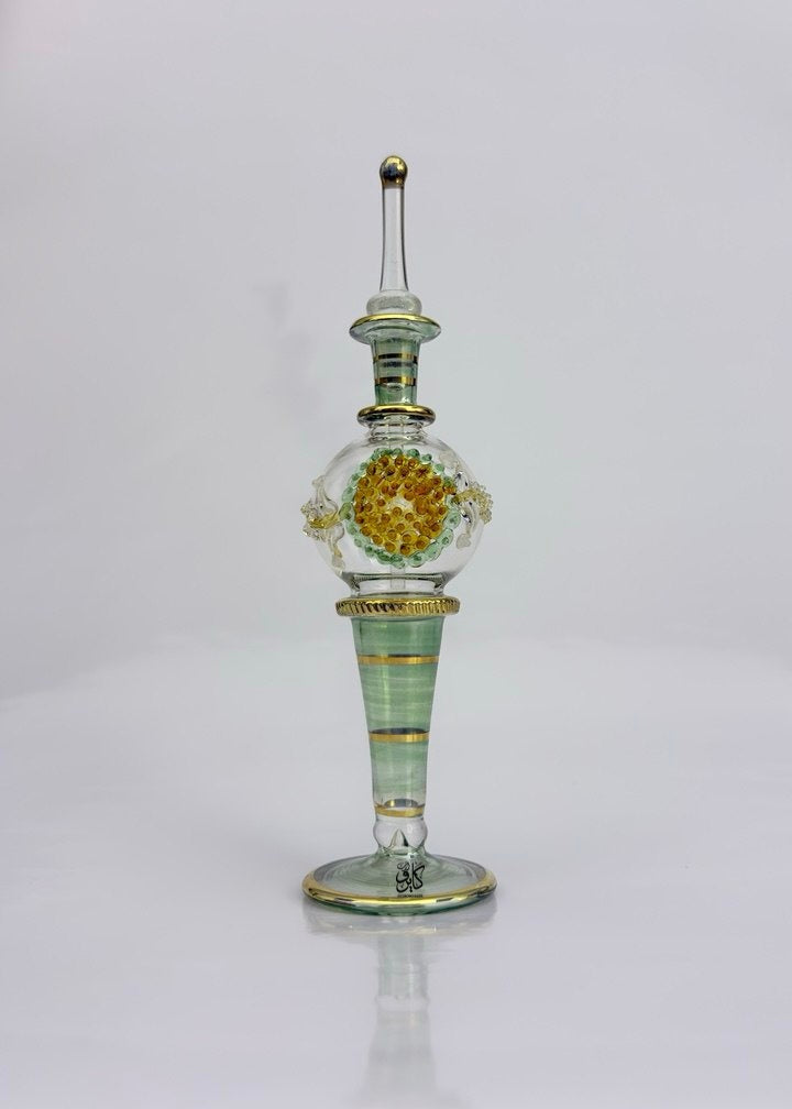 زجاجه عطر بارز من10 ل 12 سم تقريبا