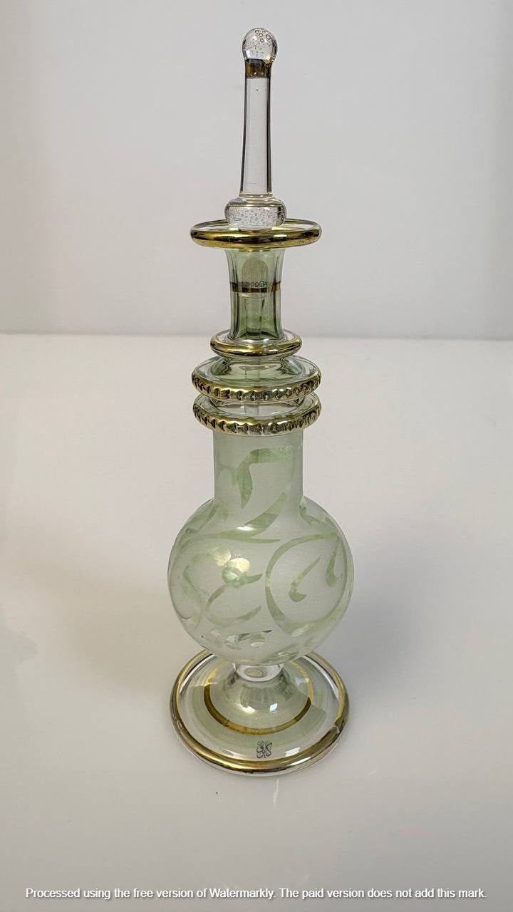 زجاجه عطر حروف من 12 ل 15 سم